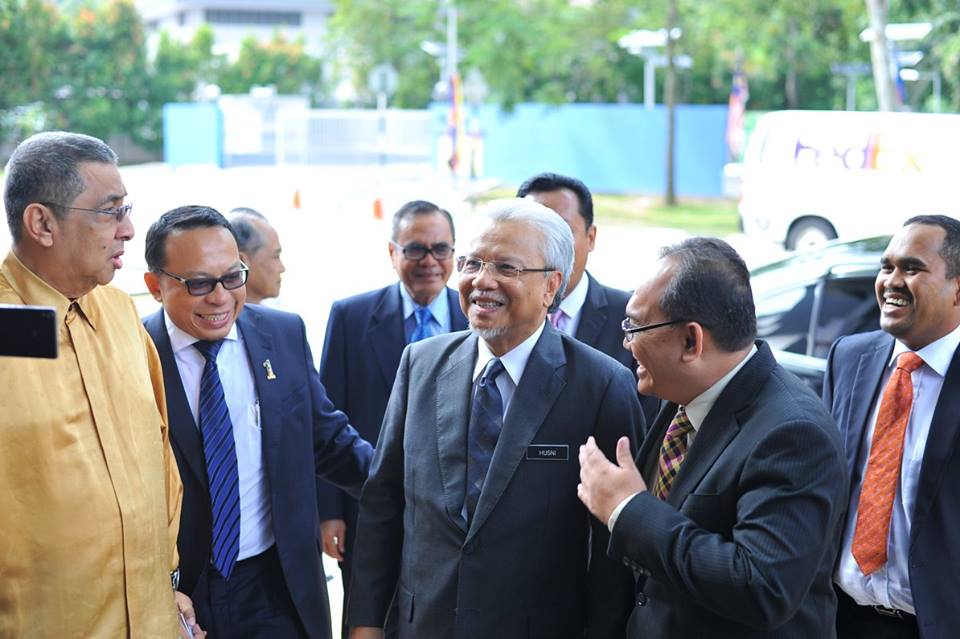 Ucaptama oleh Menteri Kewangan ke dua, Datuk Seri Ahmad Husni Mohamad Hanadzlah